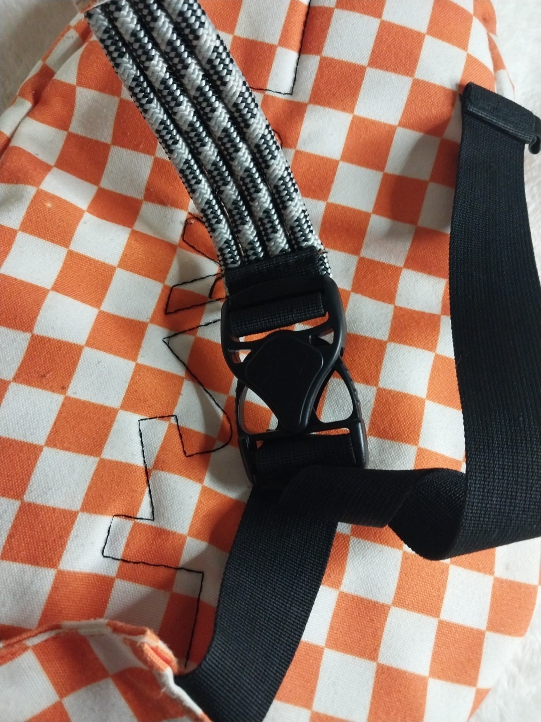 Kavu Sling Bag Backpack Orange White Checked Adjustable Strap Zip Pockets 3