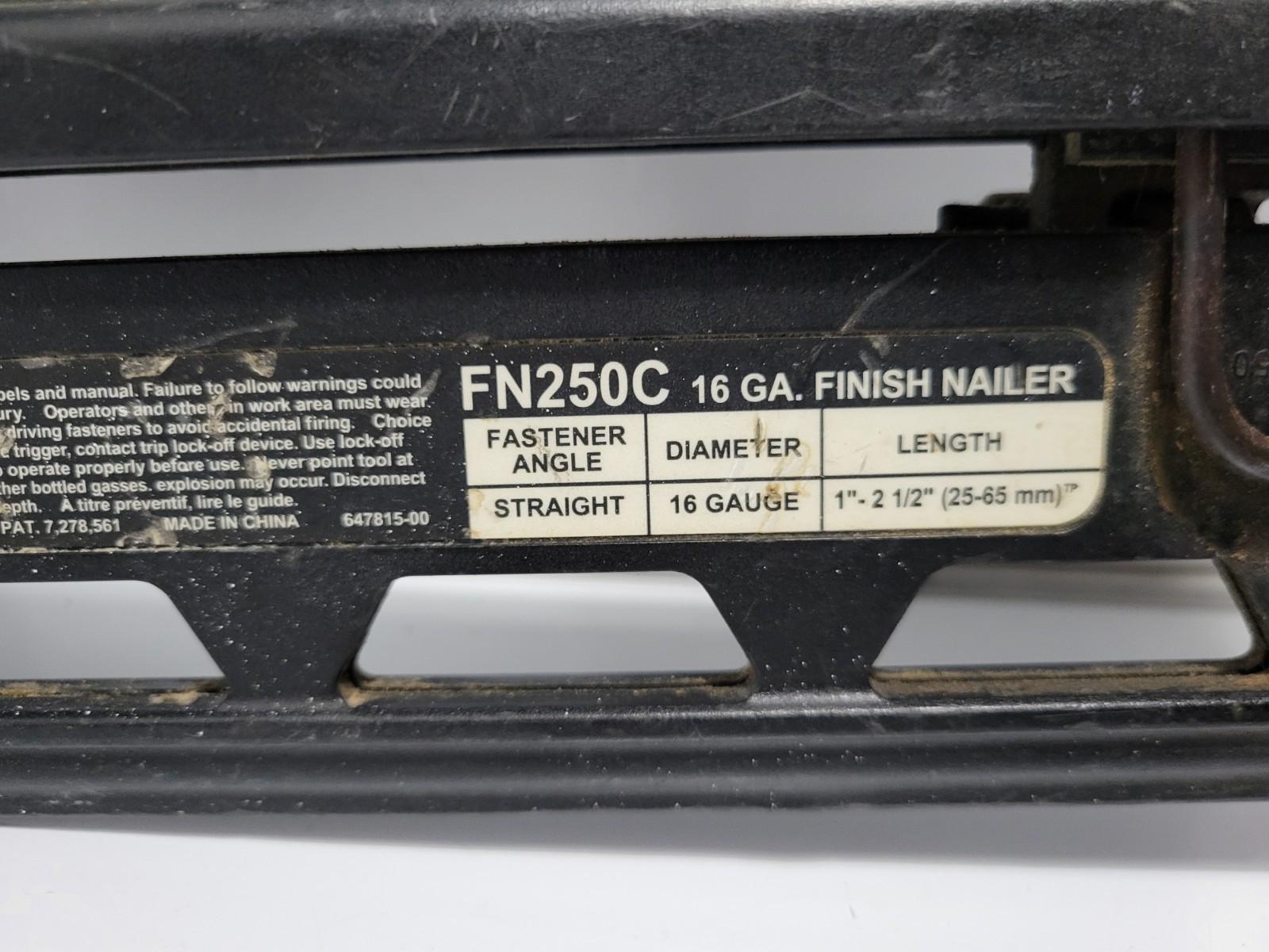 Porter-Cable FN250C 16-Gauge Finish Nailer Tested Working gallery