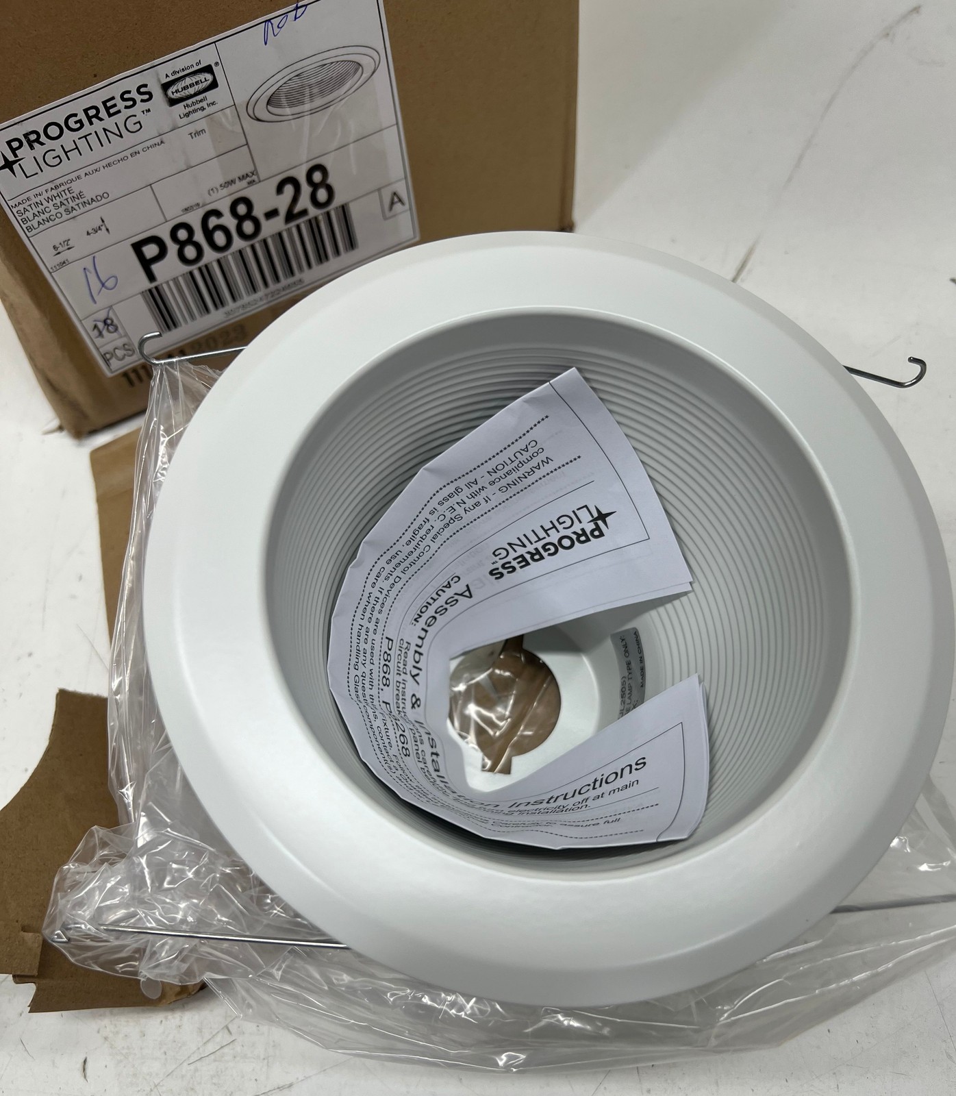 LOT OF 16 Progress Lighting 5 in. PAR30 White Step Baffle Recessed Trim P868-28 gallery
