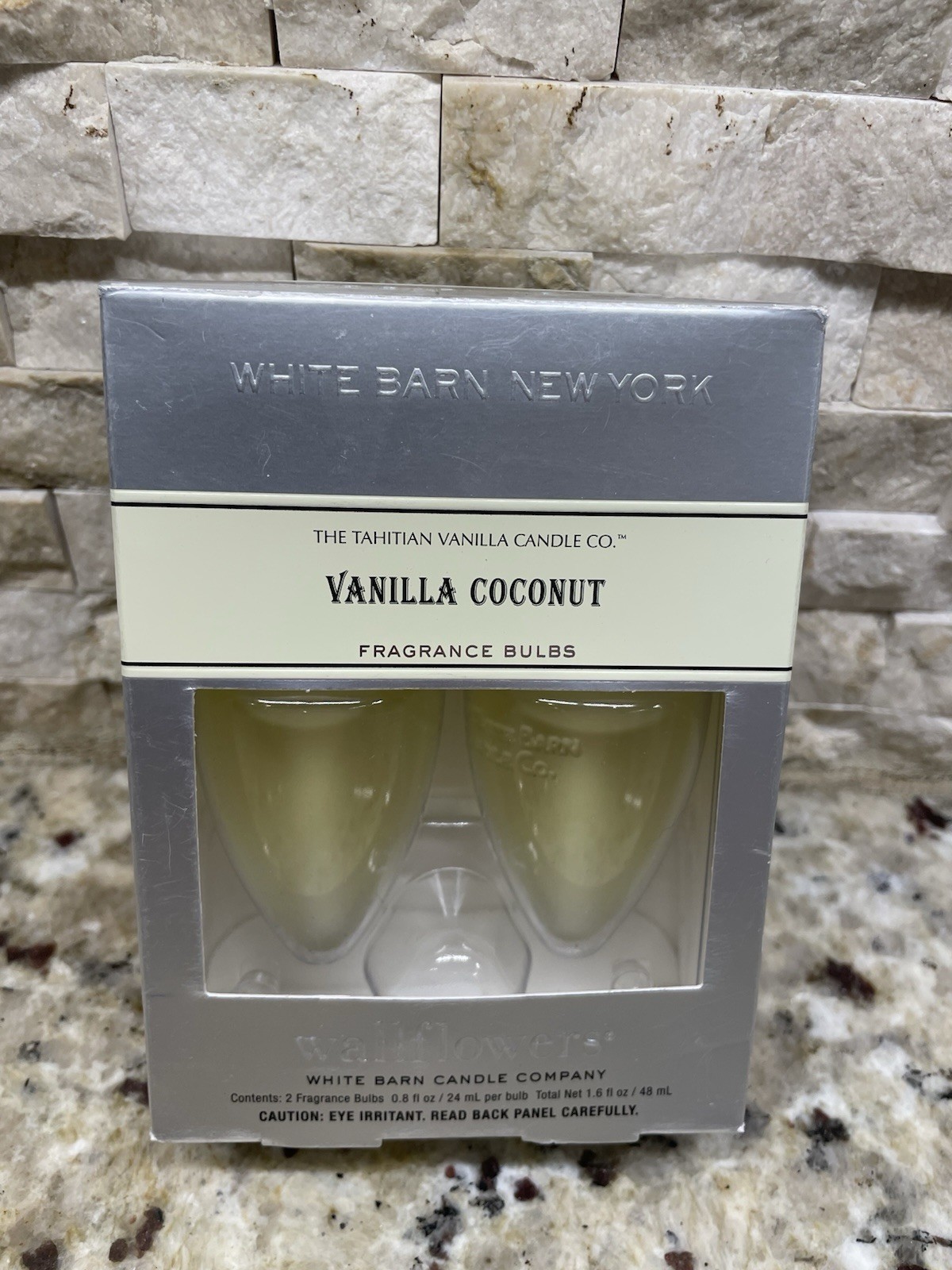 White Barn New York Vanilla Coconut Set of 2 Wallflower Fragrance Bulbs -b gallery