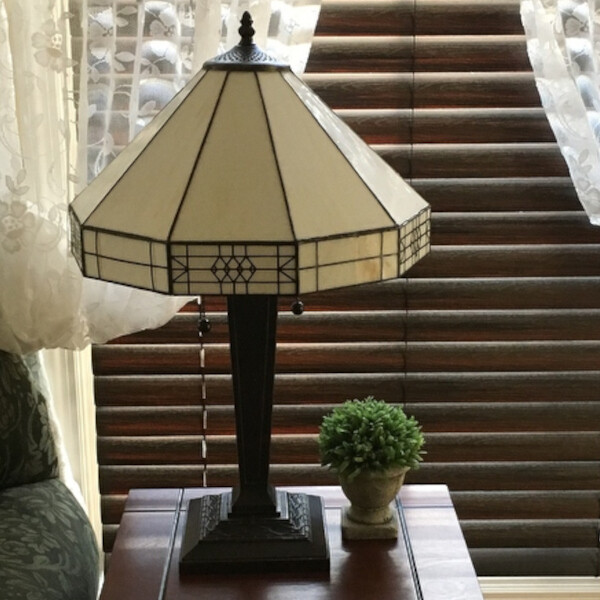 Soft White Tiffany Style 2-Light Stained Glass Table Lamp Accent Lamp 14x21in gallery