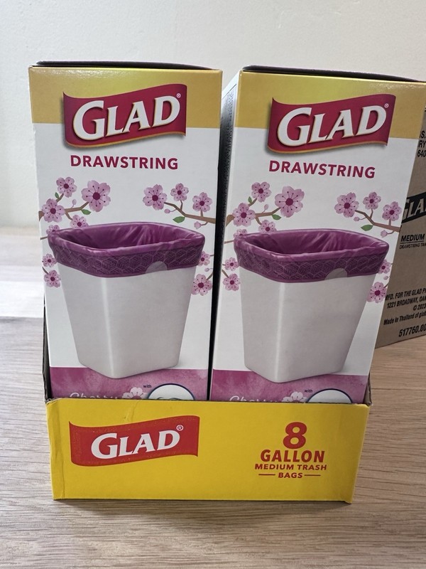 Glad OdorShield, 8 Boxes, Drawstring Trash Bags, Cherry Blossom, 8 Gallon, 160ct gallery