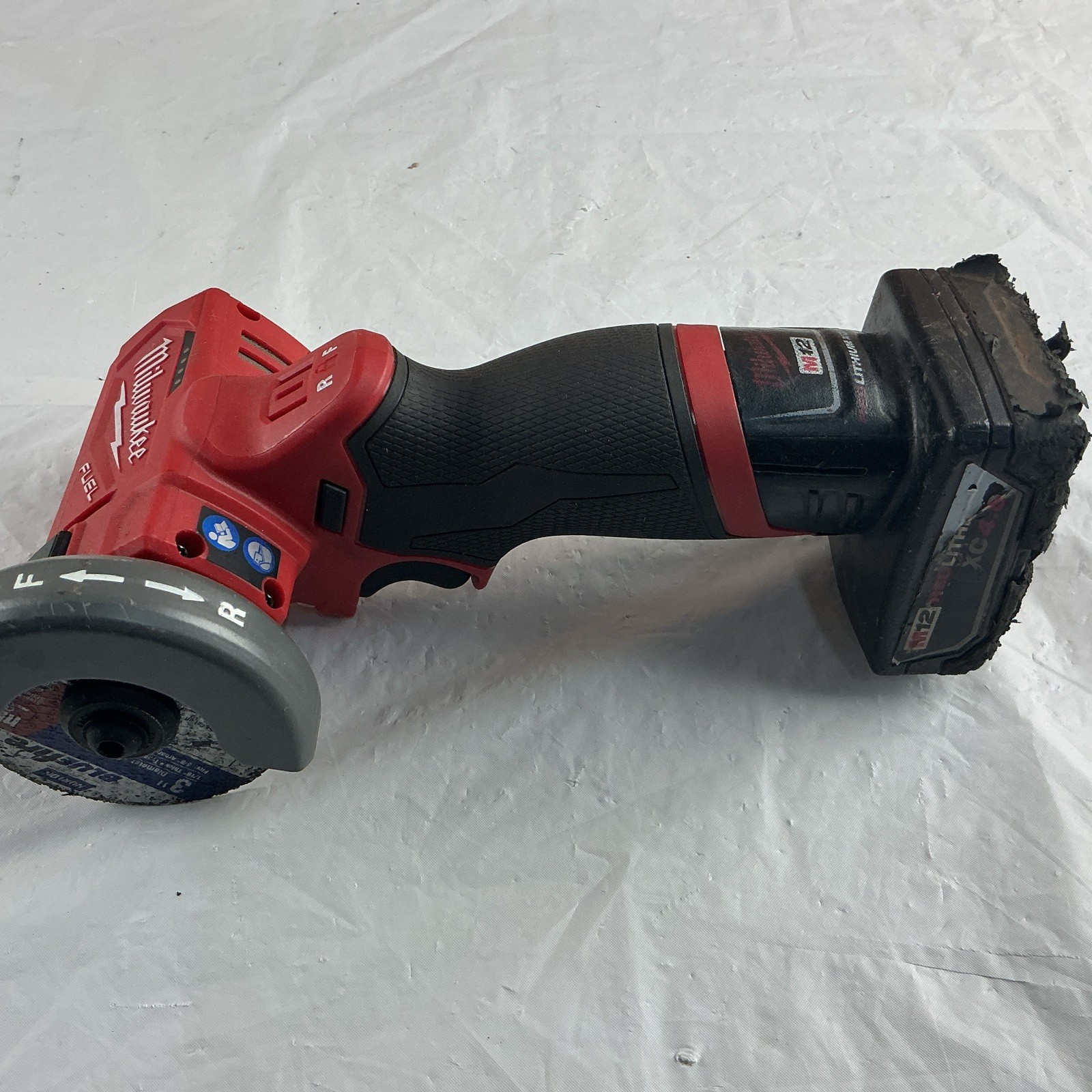 Milwaukee M12 FUEL Li-Ion 3" Compact Cut Off Tool w/ Xc 4.0 Ah Battery, 2522-20 gallery
