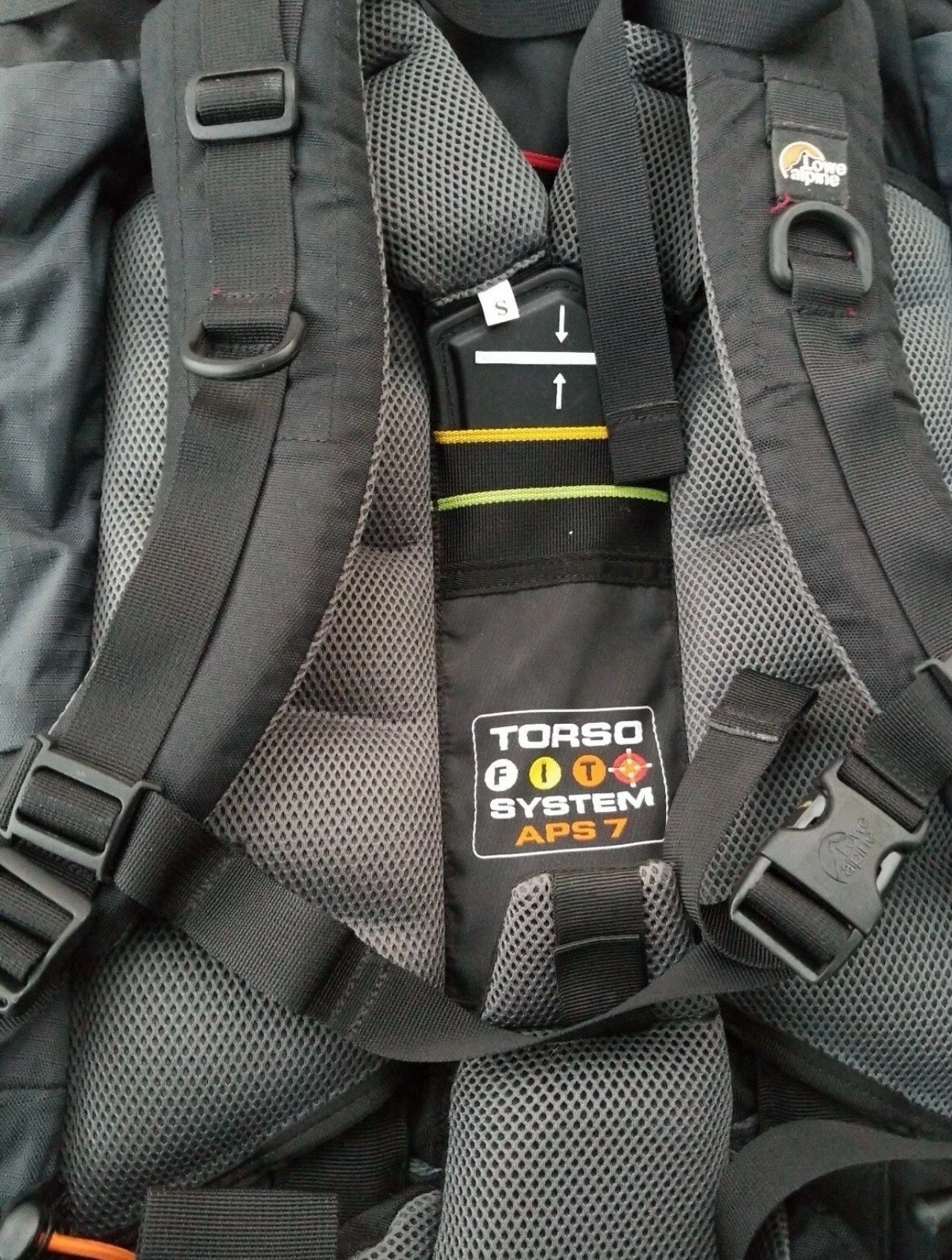 Lowe Alpine Torso System ND 7O Internal Frame Backpack  Red Black S 5