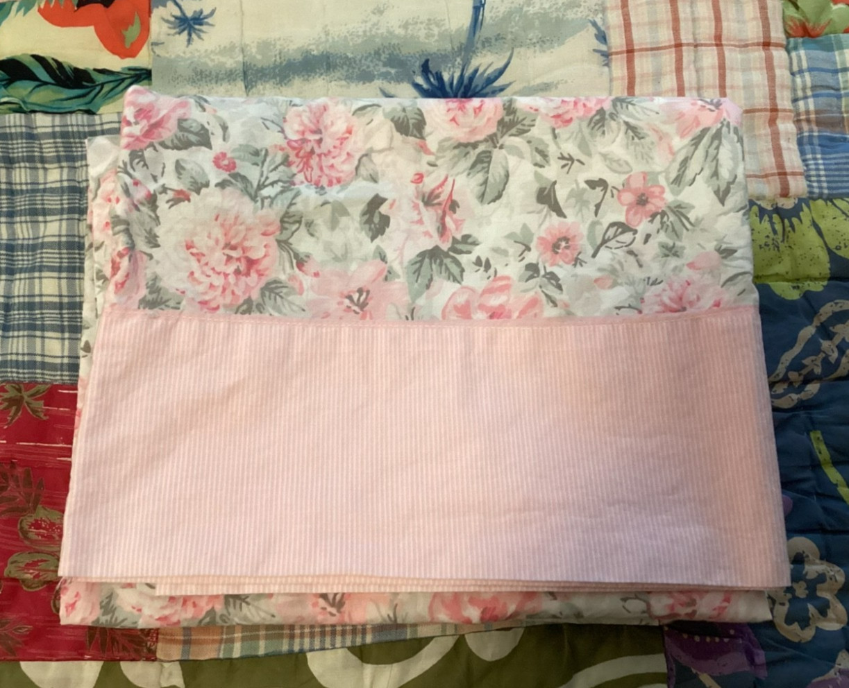 Laura Ashley Standard Pillowcases Set Of 2 Pink Floral 1005 Cotton Shabby Chic gallery