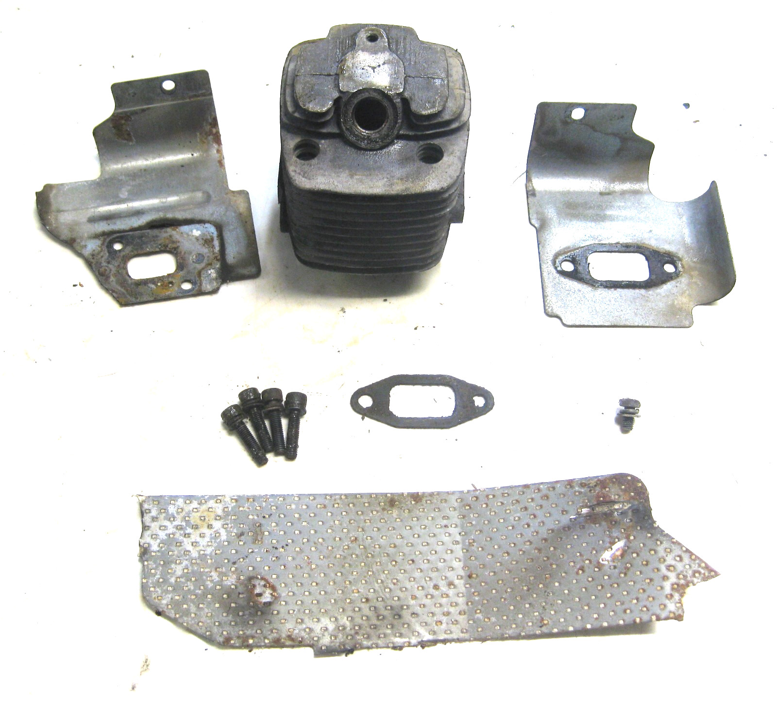 Echo Backpack Blower PB-60HT Cylinder Assembly 10101108360 gallery