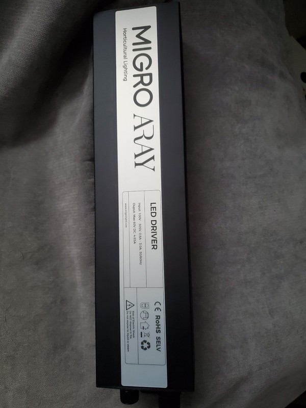 Migro Array 4 250W Grow Light - Lightly Used gallery