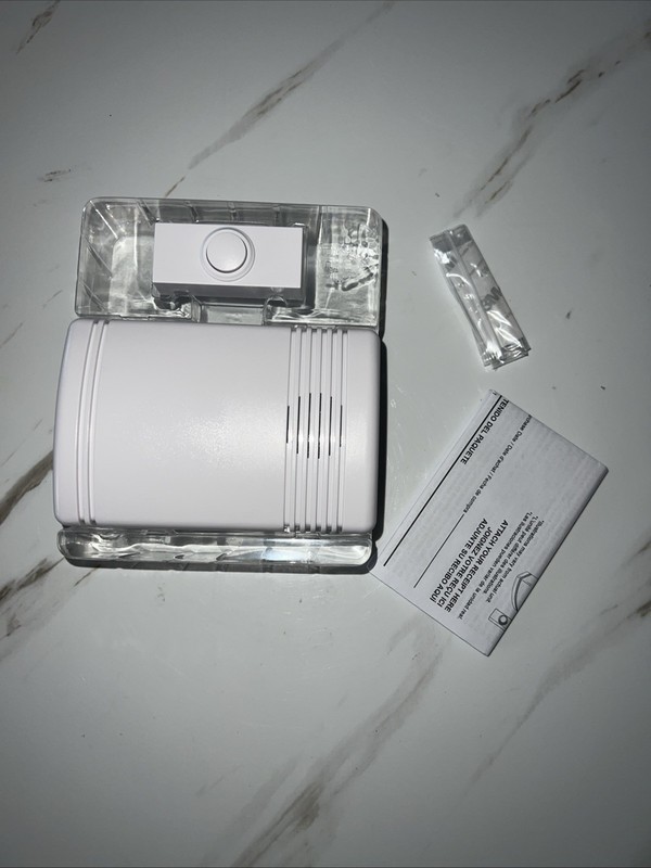 Utilitech Wireless Doorbell Kit White Finish 2 Chime Options Battery Powered gallery