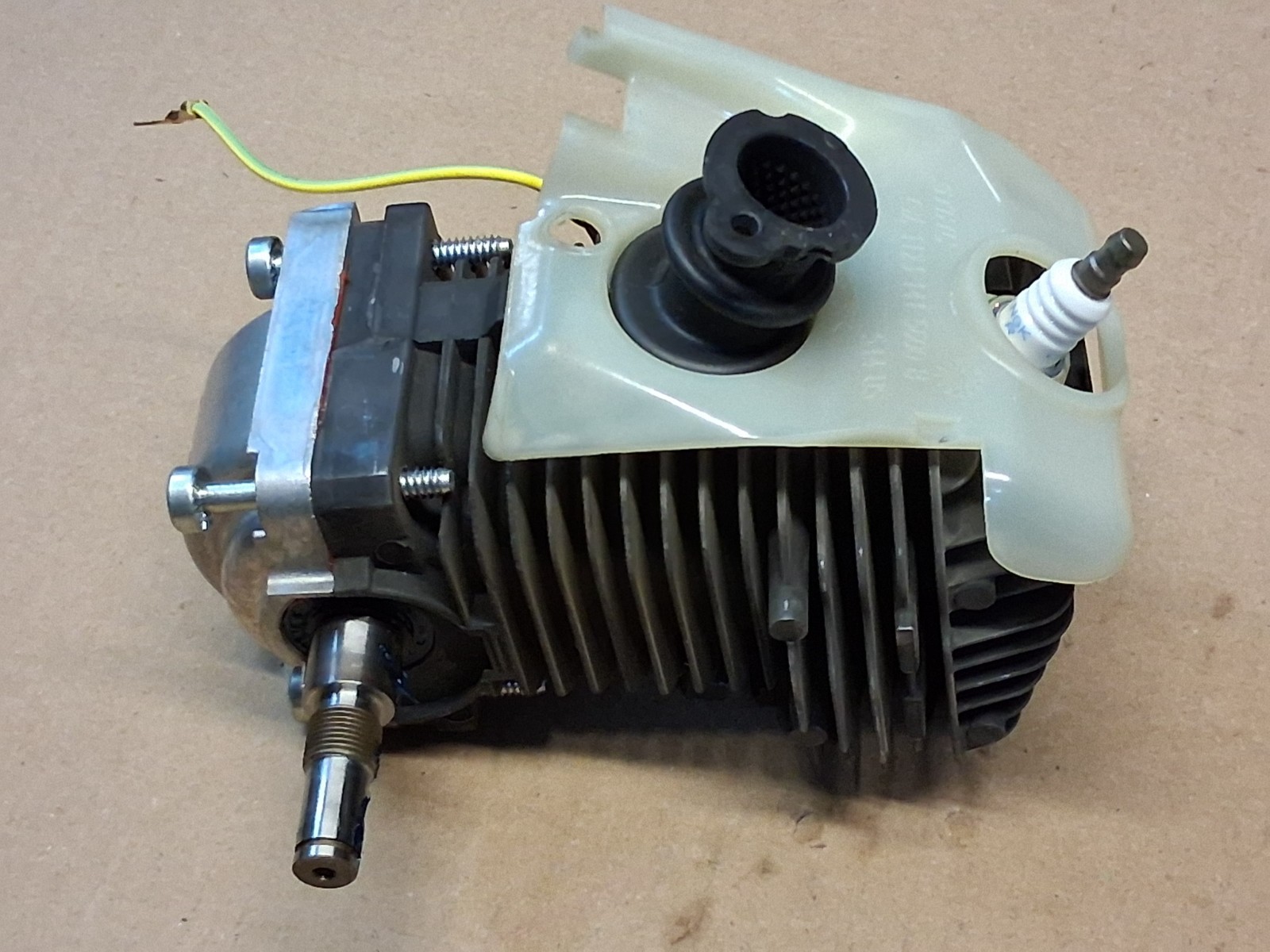 STIHL MS250 chainsaw engine, piston, cylinder, crankshaft OEM gallery
