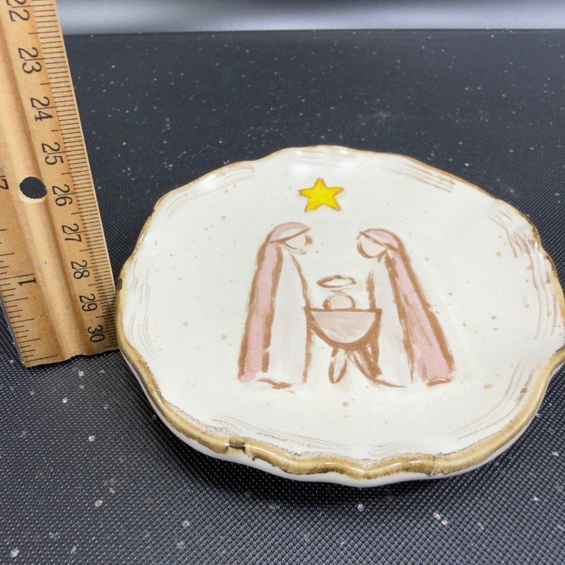 Mudpie Ceramic Nativity Scene Decorative Plate Christmas Decor White Brown Star gallery
