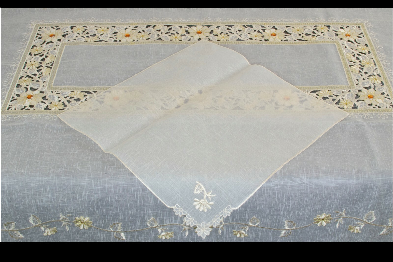 Beige Gold 54x72'' Polyester Floral Embroidery Fabric Tablecloth Napkins Wedding gallery