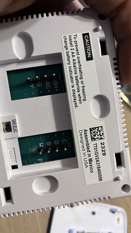 Pro1 IAQ T701 Digital Non-Programmable Thermostat Heat AC gallery
