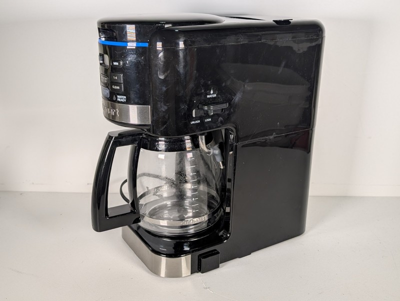 Cuisinart CHW-16 12-Cup Programmable Coffeemaker & Hot Water System gallery