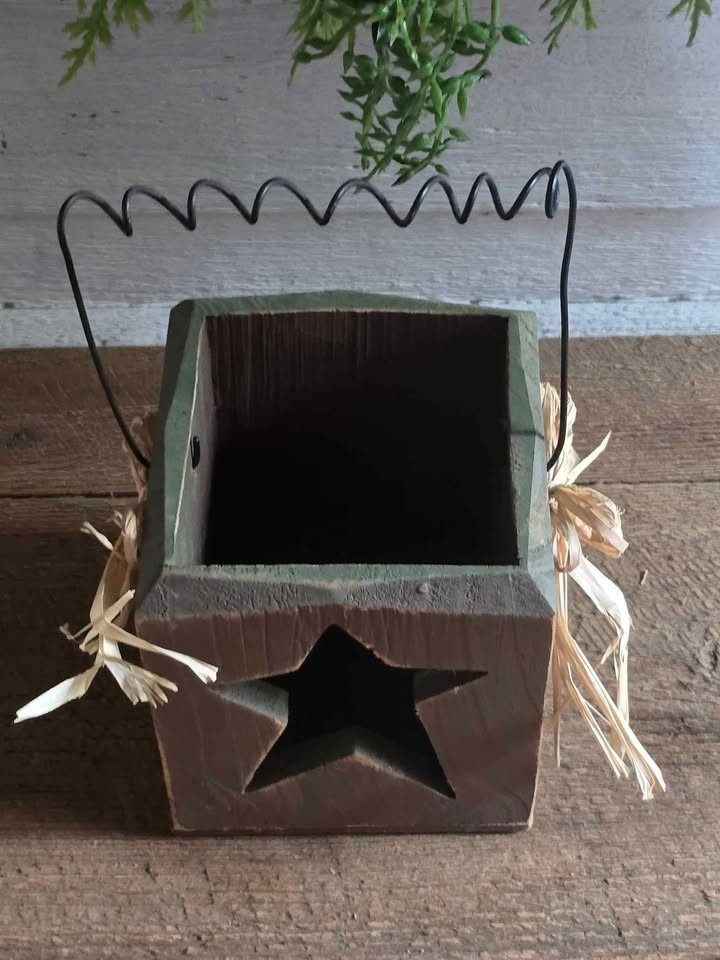 Primitive Green Brown Distressed Wood Star Cutout Candle Holder Farmhouse Decor gallery