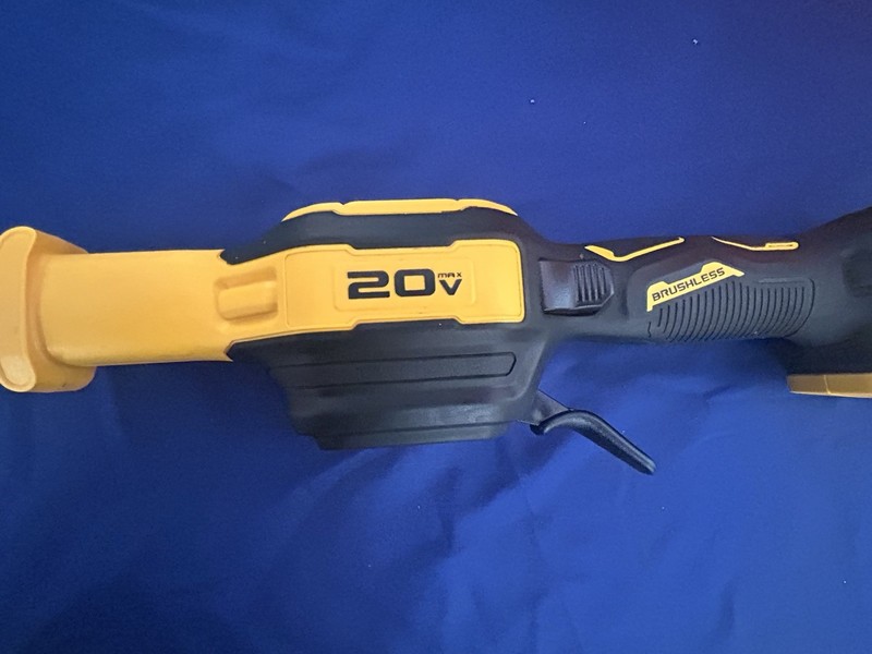 DEWALT DCST922 20V String Trimmer Battery & Trigger Upper Assembly 20V gallery