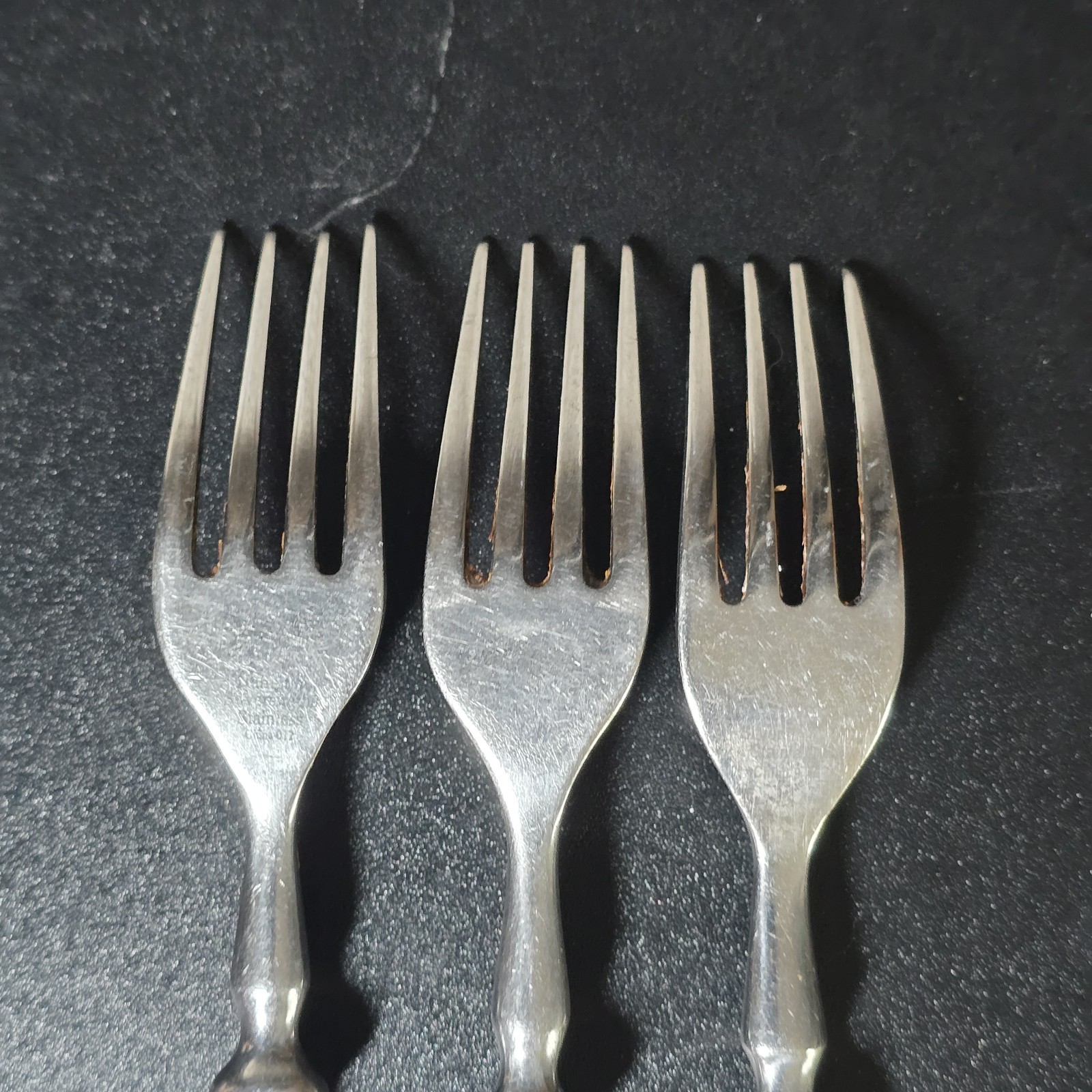 Hampton Silversmiths BISTRO-GREEN 3 Dinner Forks 7 7/8" Stainless Flatware gallery