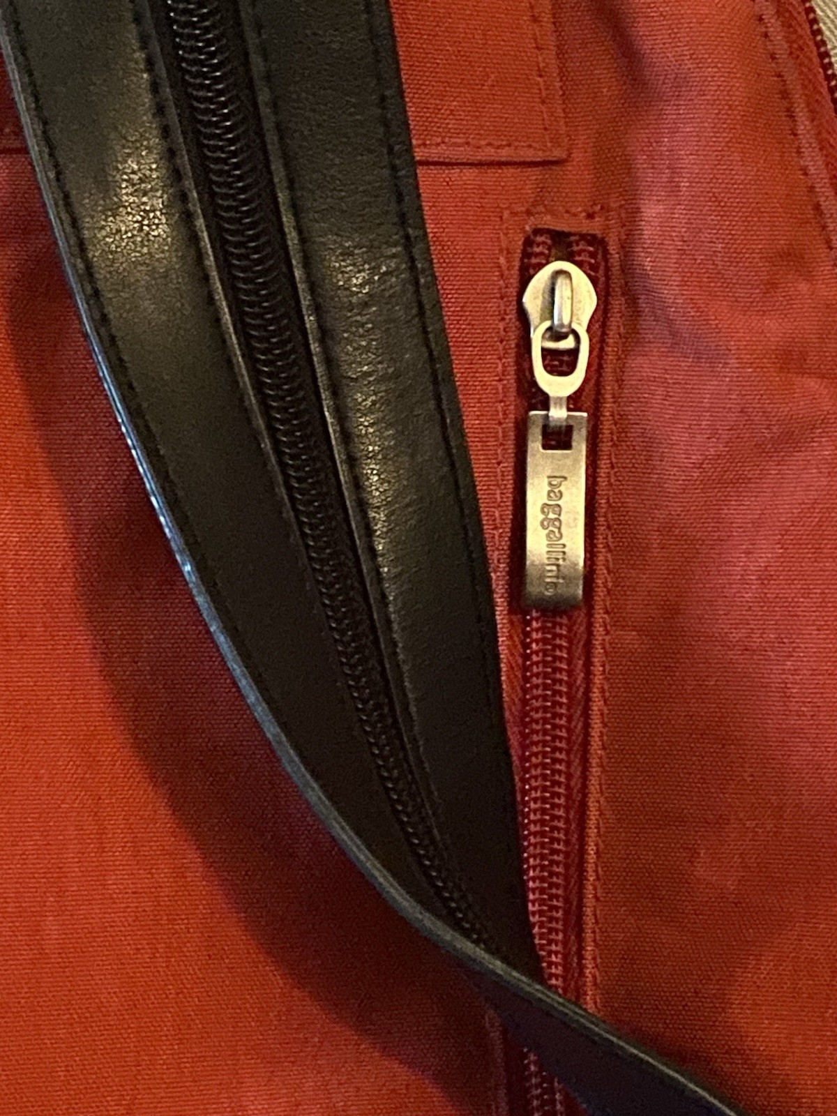Baggallini Metro Convertible Backpack Nylon Rusty Red 3