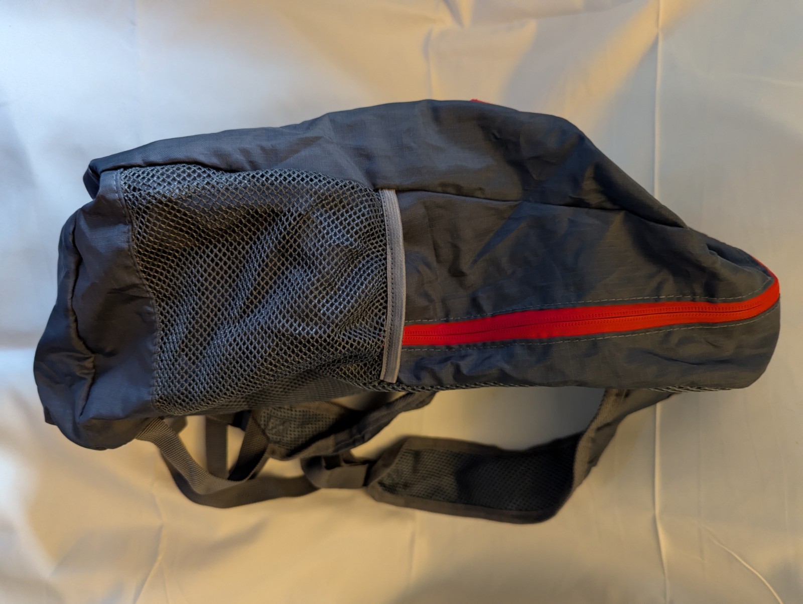 COSTCO Backpack Gray/Red Lightweight packable foldable 4
