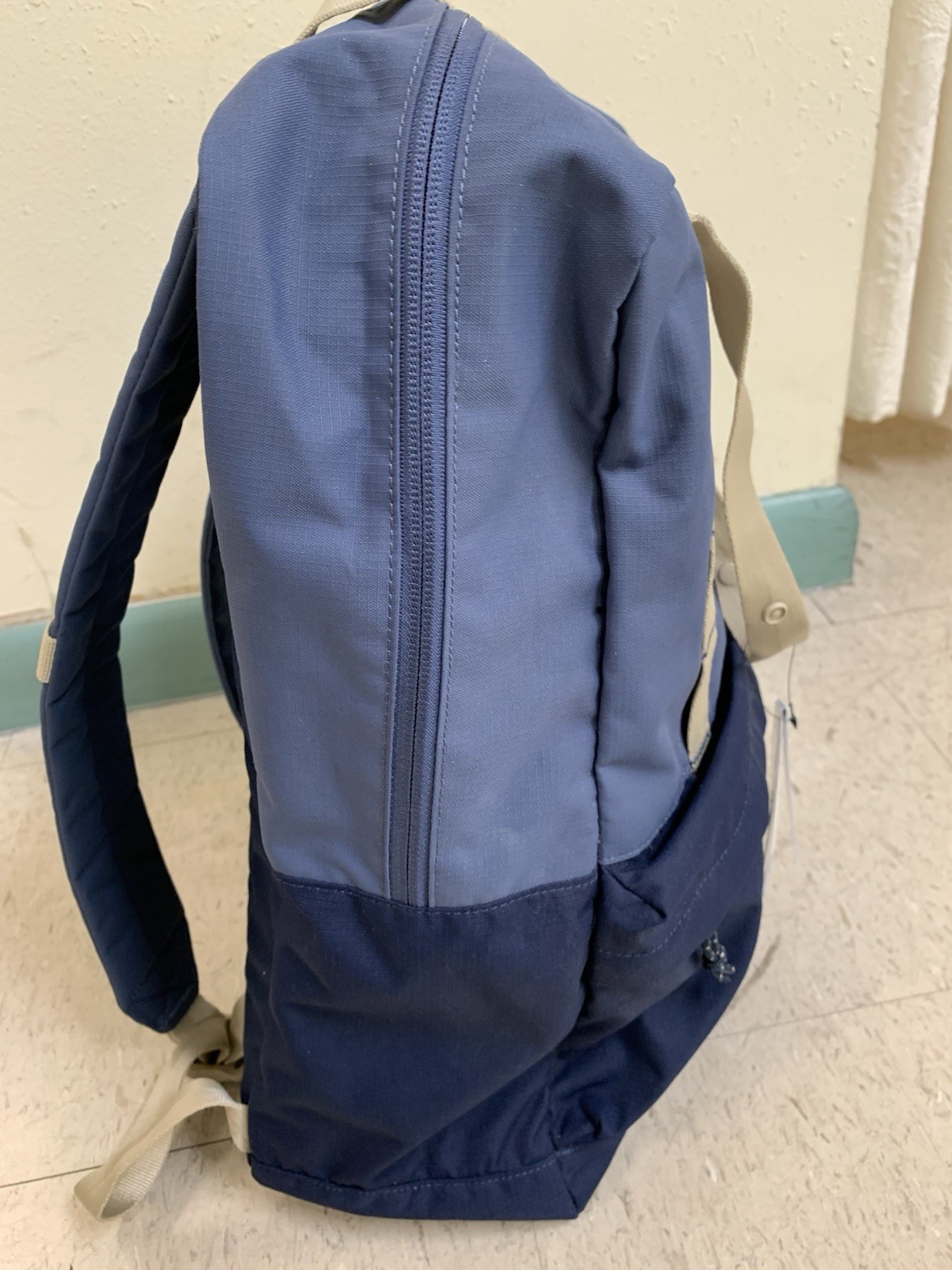 NWT Columbia Trek  24L Light Weight Backpack 2