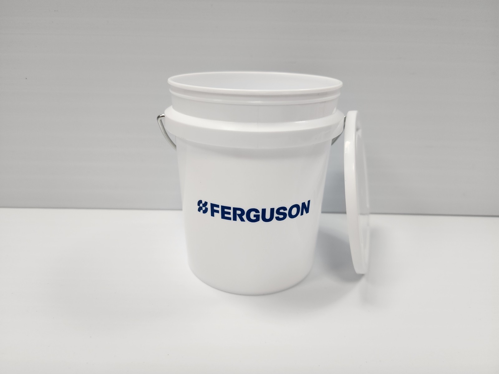 Ferguson Mini Bucket With Lid 4" Tall Fast Shipping gallery