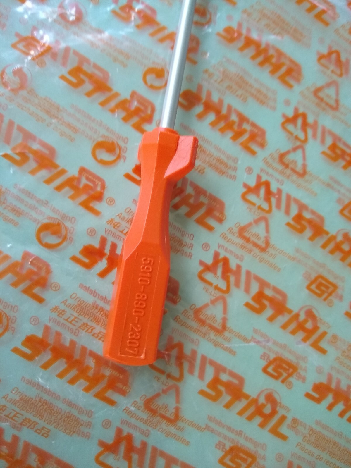 OEM STIHL 4MM HEX CARBUERATOR TOOL SCREWDRIVER - 5910 890 2307 gallery