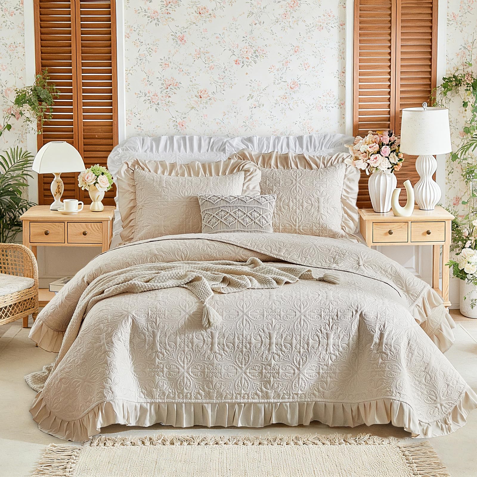 Ruffles Quilt Set Queen Size 96 * 96in - 3 Pieces Solid Shabby Chic Farmhouse... gallery