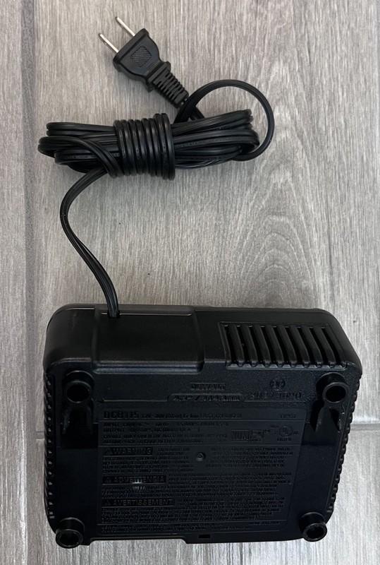 Dewalt RAPID DCB115 12-20V MAX FAST Battery Charger ONLY, No Box. gallery