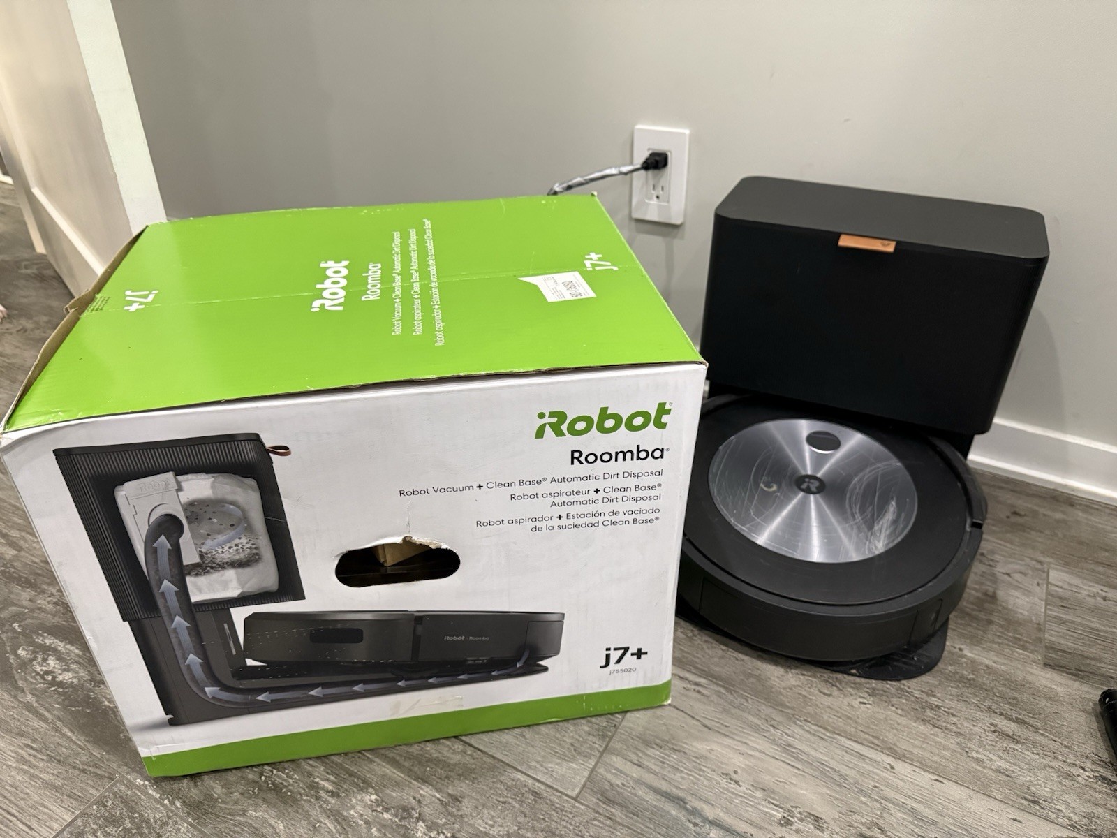 iRobot Roomba j7+ Vacuum gallery