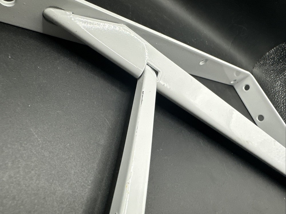 Everbilt Shelf & Rod Bracket White 1000 lbs 8 x 12.4 x 1.05 - Chipped Paint gallery