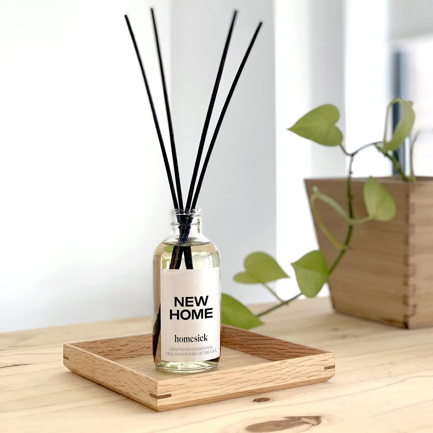 homesick New Home Reed Diffuser in White gallery