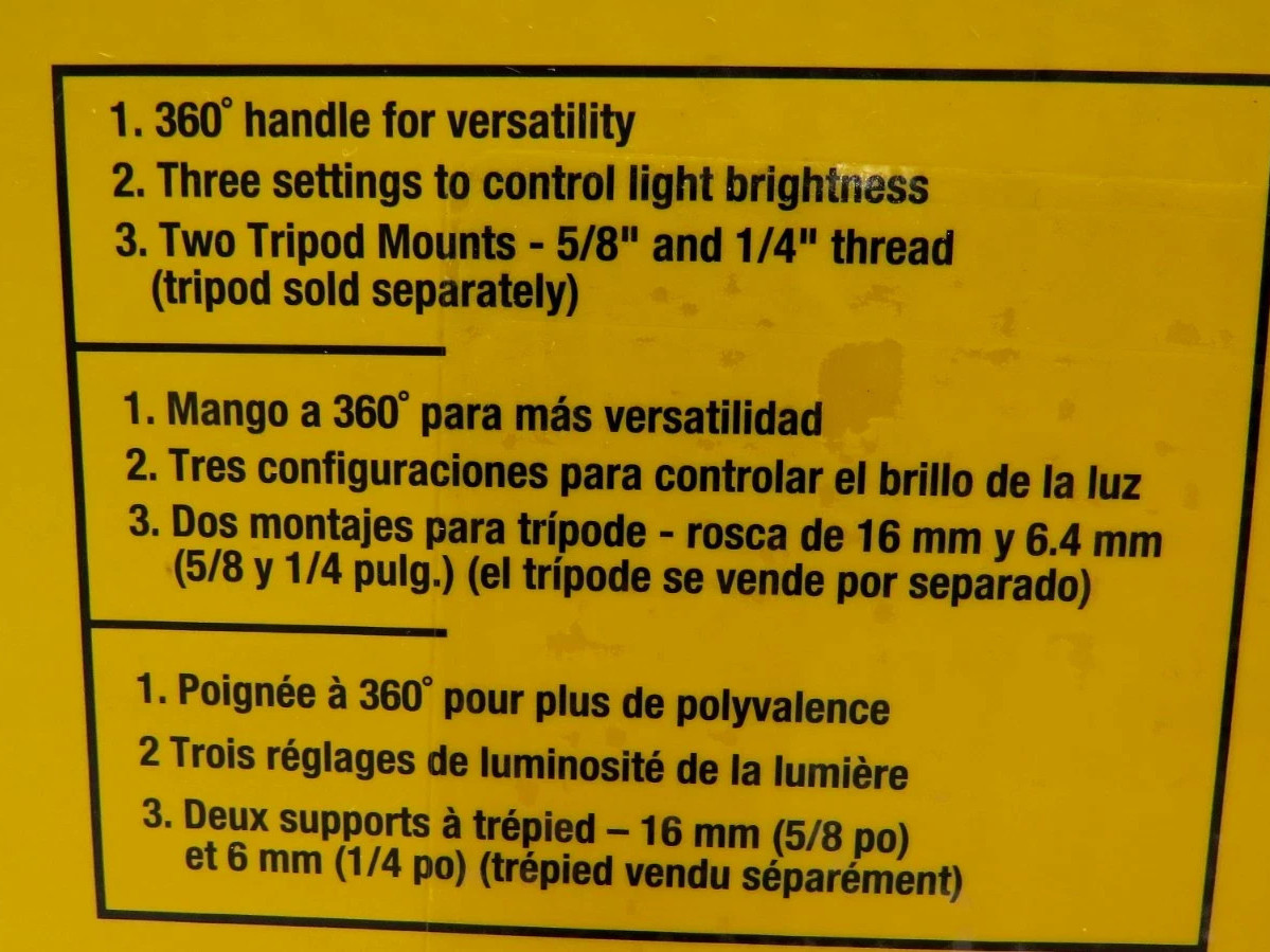 DeWalt DCL077B 12V/20V Compact Task Light Bare Tool 2000 Lumens gallery