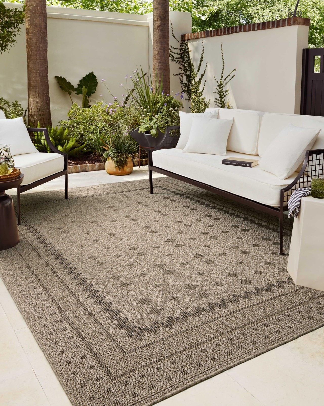 Chris Loves Julia Providence Collection PRC-06 Charcoal/Dove 5' x 7'-7", .12"... gallery