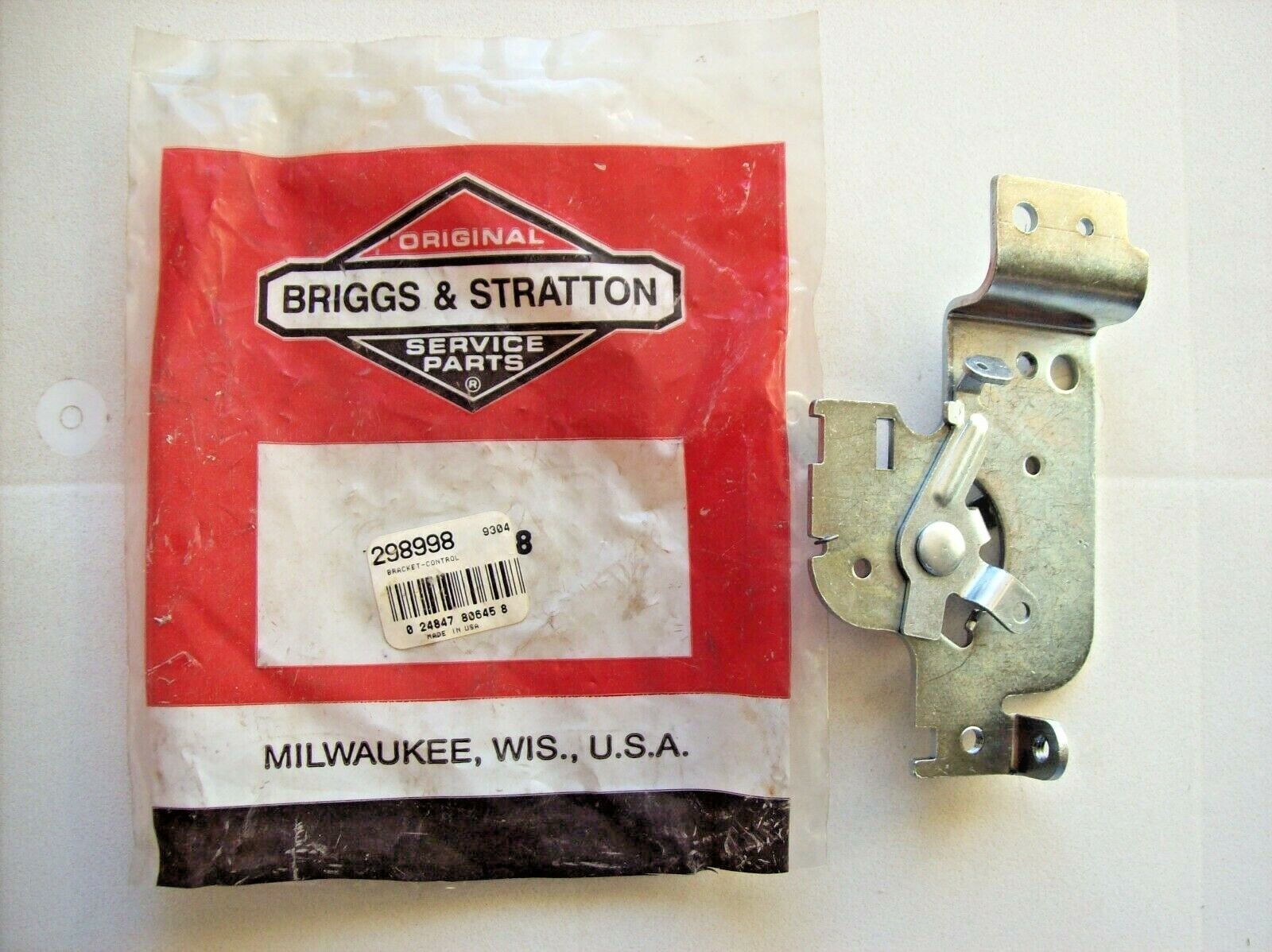 Genuine Briggs & Stratton ~ 298998 Control Bracket gallery