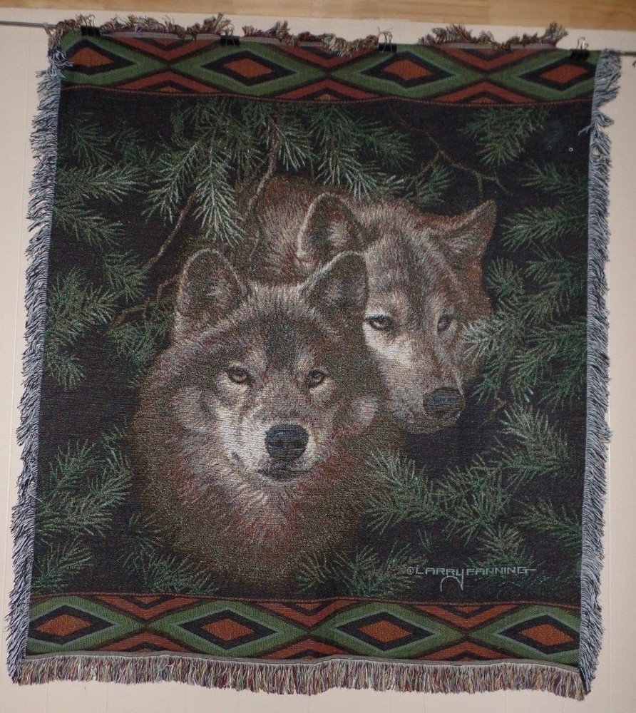 Mohawk Designs " Wolves in the Brush" Throw Blanket Tapestry Afghan 57 X 50