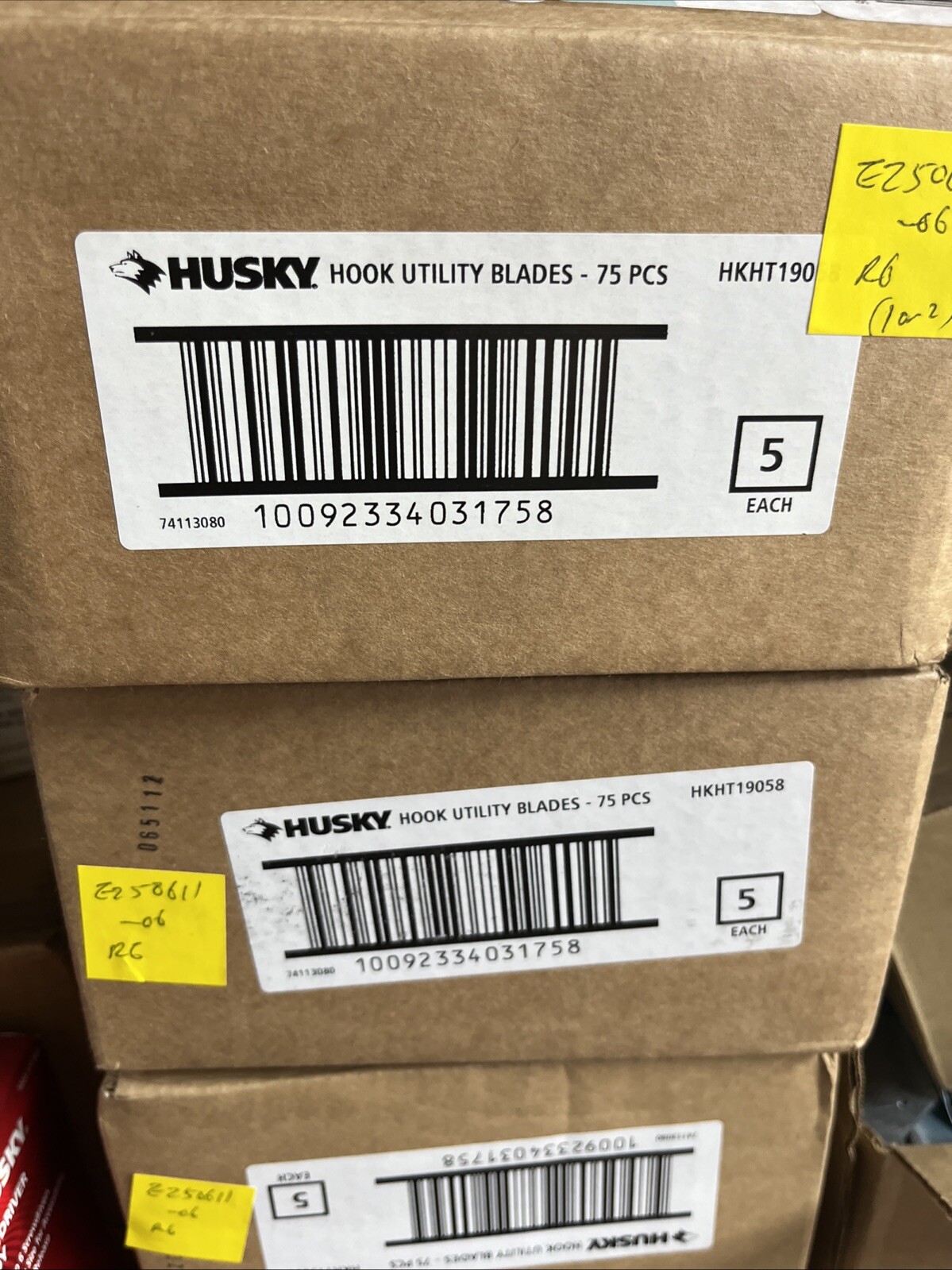 Husky Hook Utility Blade Dispenser (75-Pack) gallery