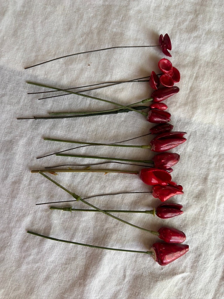 Handmade 15 Seashell Red Tulips Mini Floral arrangement 7" in tall VINTAGE gallery