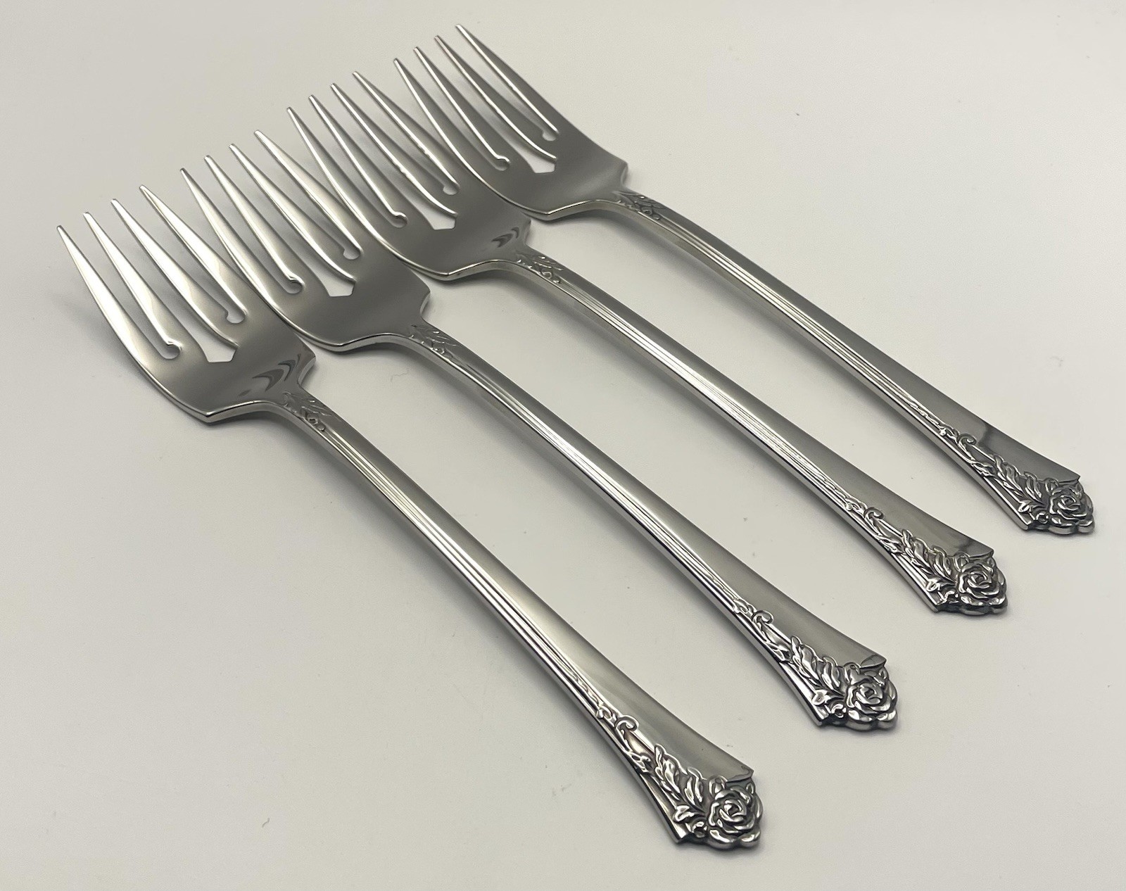 (4) Oneida Heirloom Cube DAMASK ROSE Stainless Salad Fork Lot ~ 6 7/8” gallery