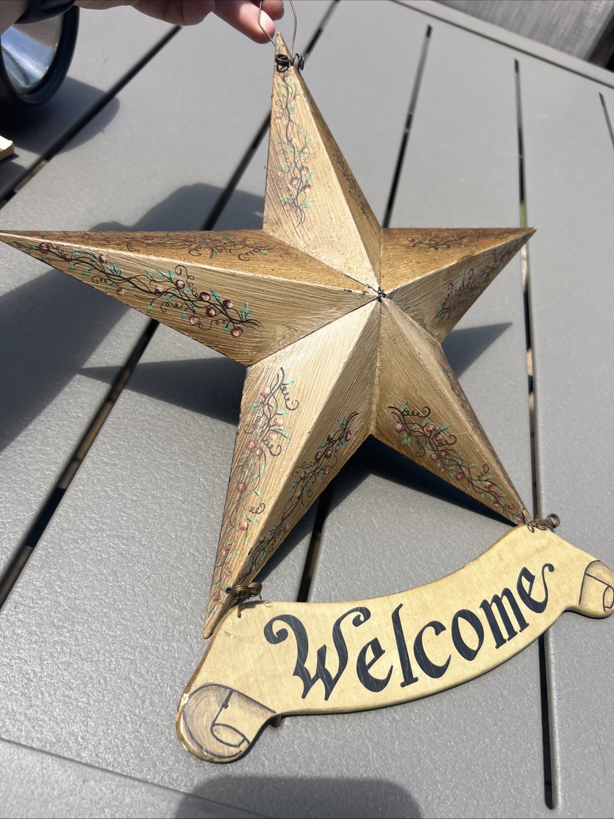 Vintage Handpainted Welcome Decor Star Metal Painted Vine Fruit 13” Primitive gallery