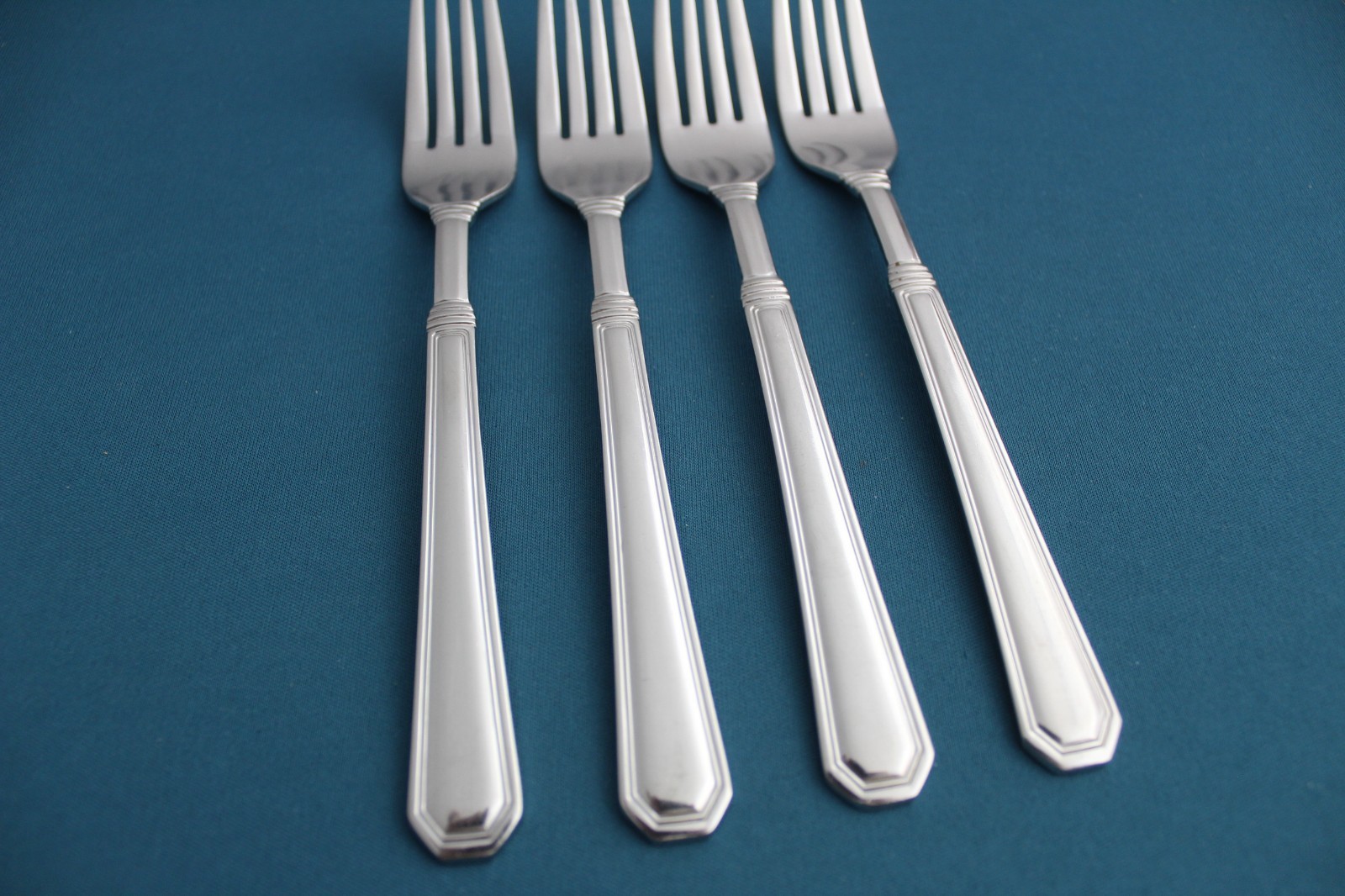 Pfaltzgraff PROVIDENCE GLOSSY Dinner Forks (Set of 4) Korea 7 1/2" gallery