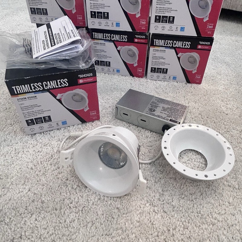 Utilitech Trimless Canless Recessed 3" Downlight LED, Retrofit 5042425 gallery