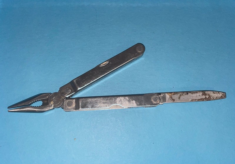 Original Leatherman Multi-Tool Knife w/ Leather Sheath Vintage No Date Mark gallery