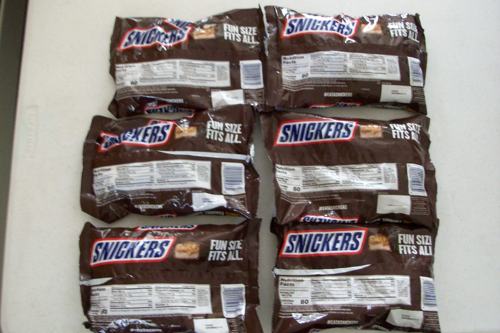 6 "Fun Size 11 Oz Snickers Wrapped Packages" Over 4 Pounds / Free Shipping gallery