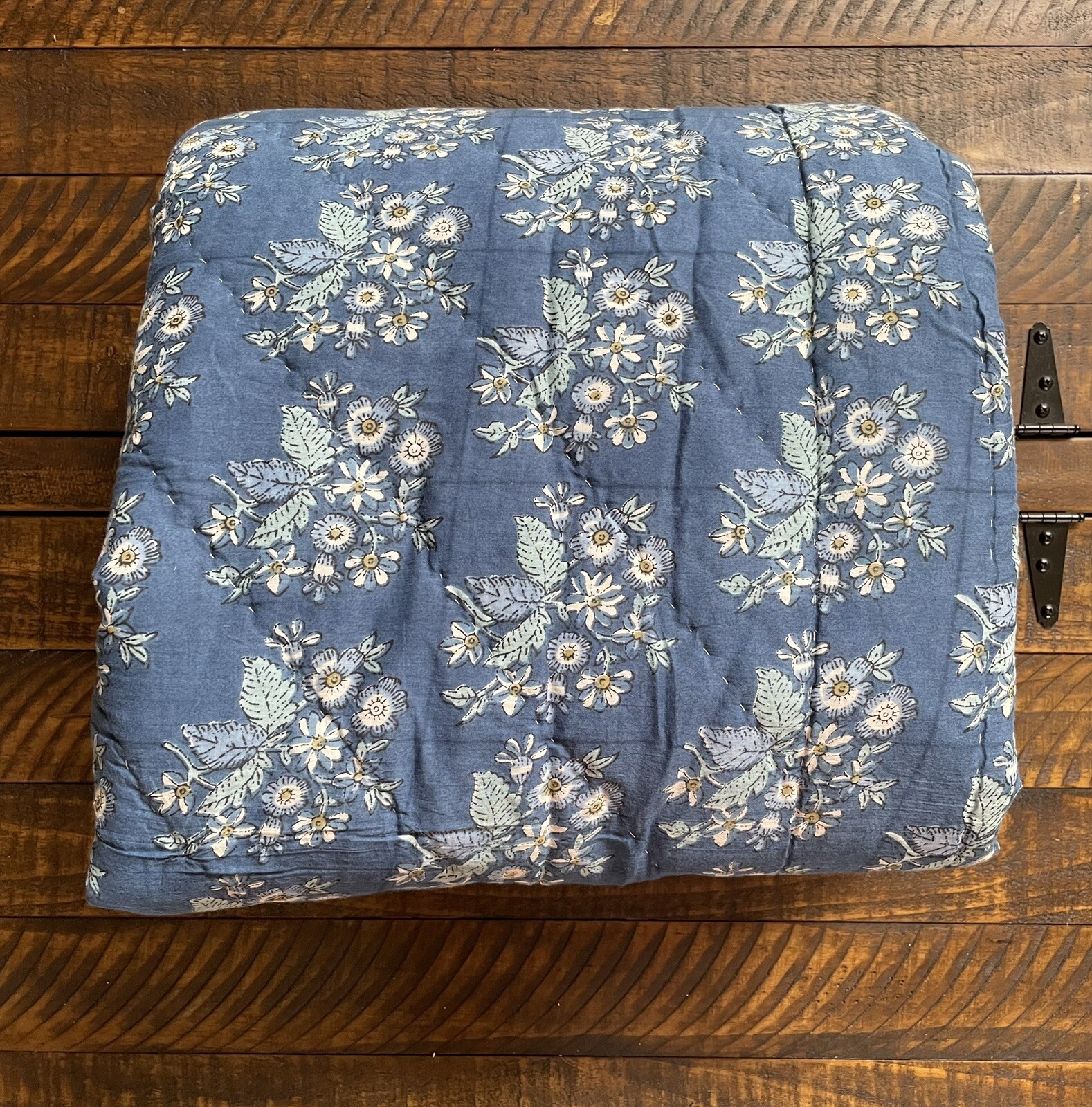 Pottery Barn - Regan Handcrafted Reversible W/ STD Sham Blue Quilt F/Q New! gallery