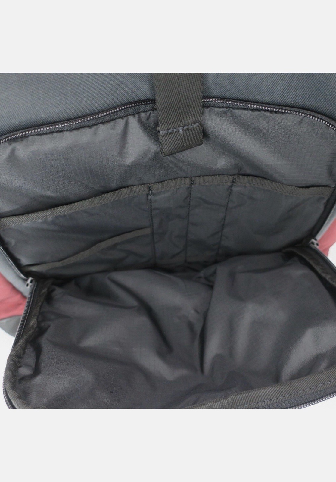 Oakley Makavelic Roll-Top Backpack Red/Gray Buckle Closure Adjustable Straps 3