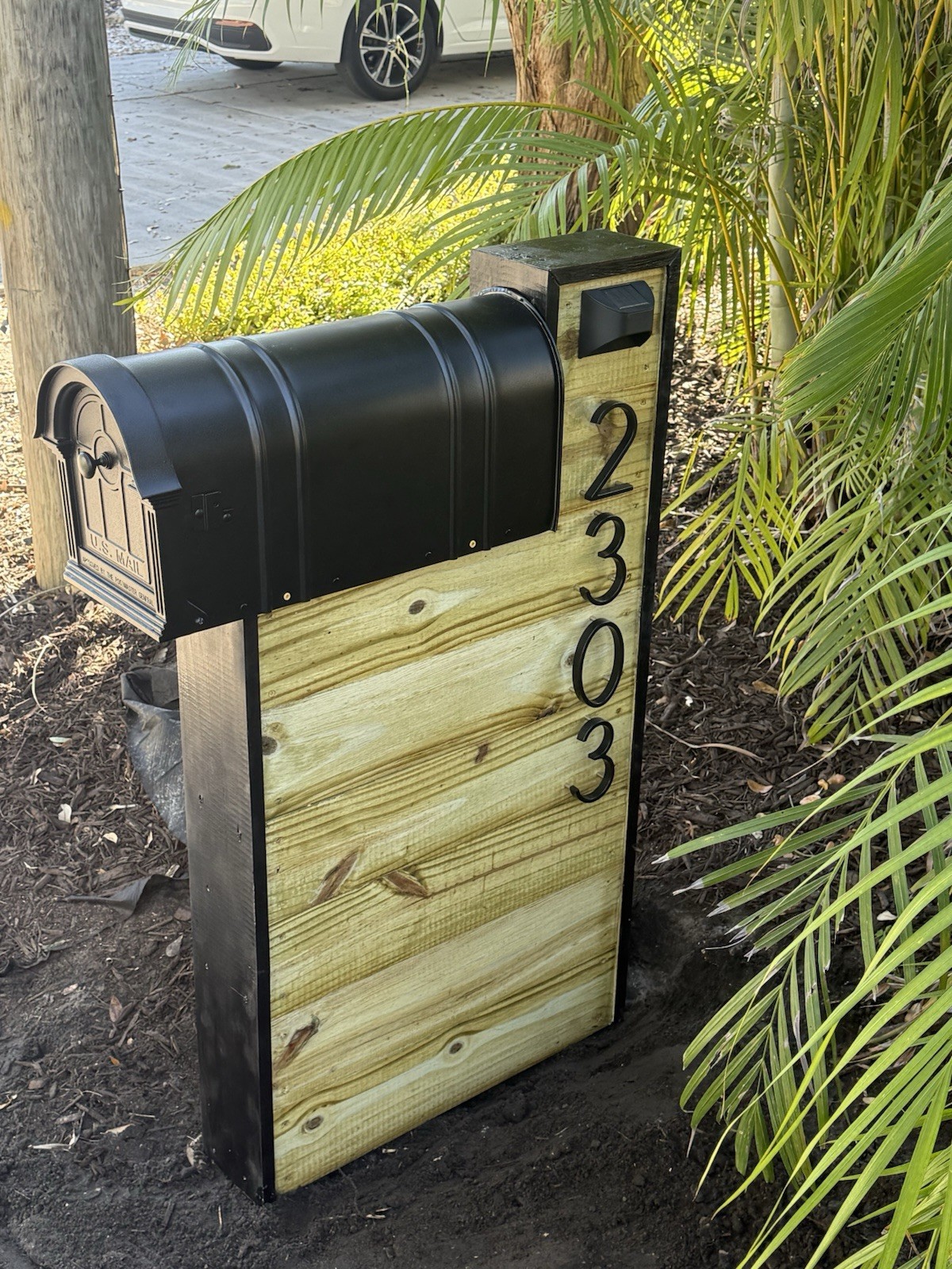 Handcrafted Durable Mailbox gallery