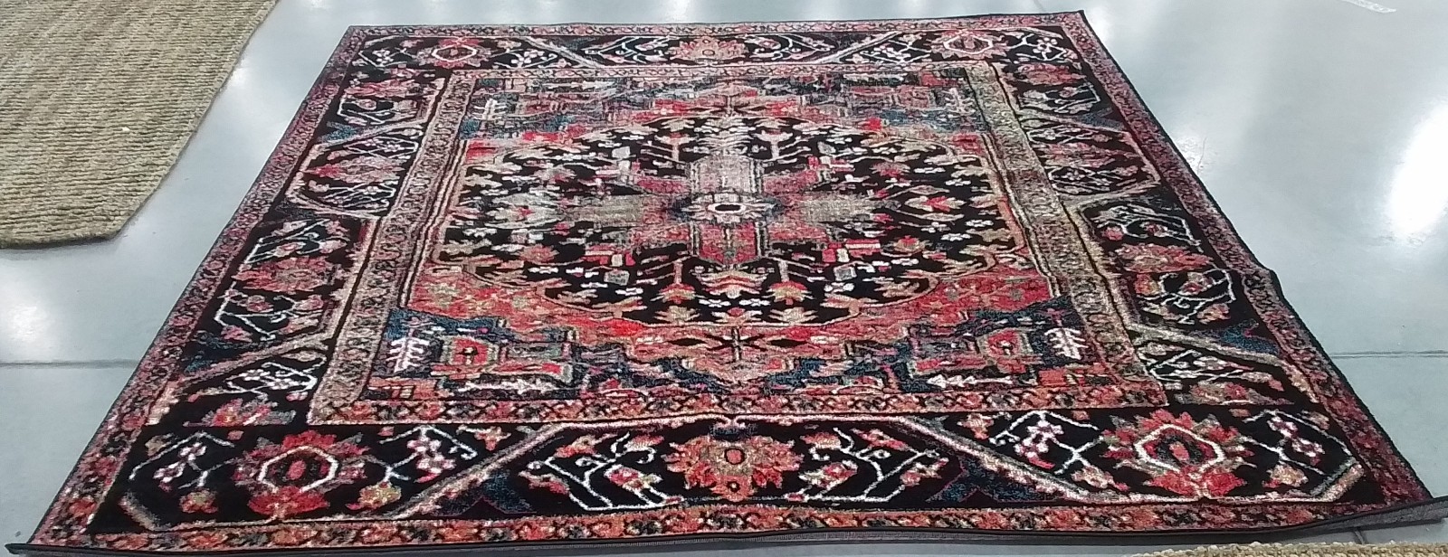 RED / MULTI 9'-0" x 9'-0" Flaw in Rug, Reduced Price 1172785048 VTH215A-9SQ gallery
