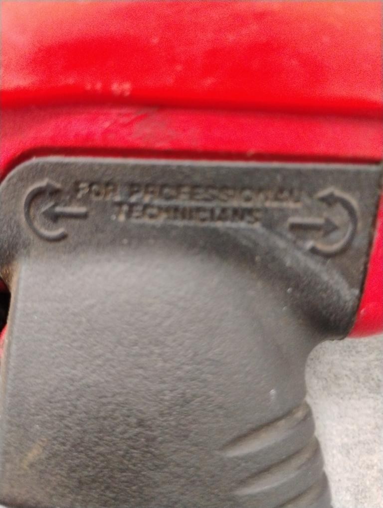 Snap-On Tools MG31 3/8” Drive Pneumatic Air Impact Wrench (PD2102123) gallery