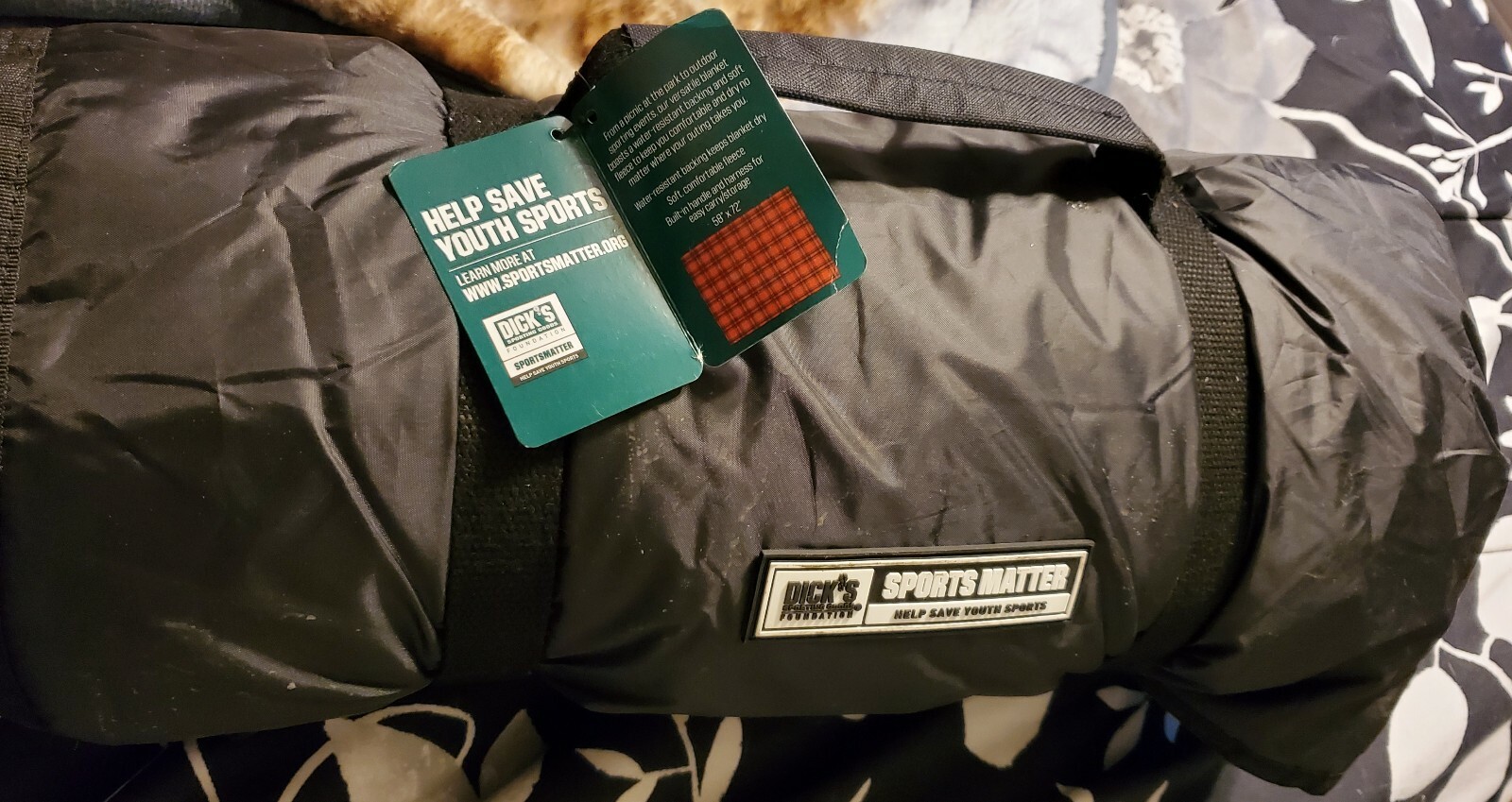Dicks Sporting Goods 58" X 72" Flannel Stadium Blanket gallery