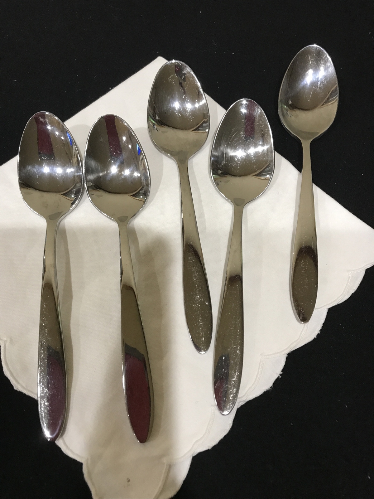 (5) Oneida JENNIFER LUANN MOONCREST TRISTA 5 Soup Spoons 7” gallery