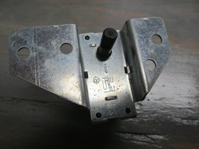 Whirlpool Used Rotary Switch 500823 gallery